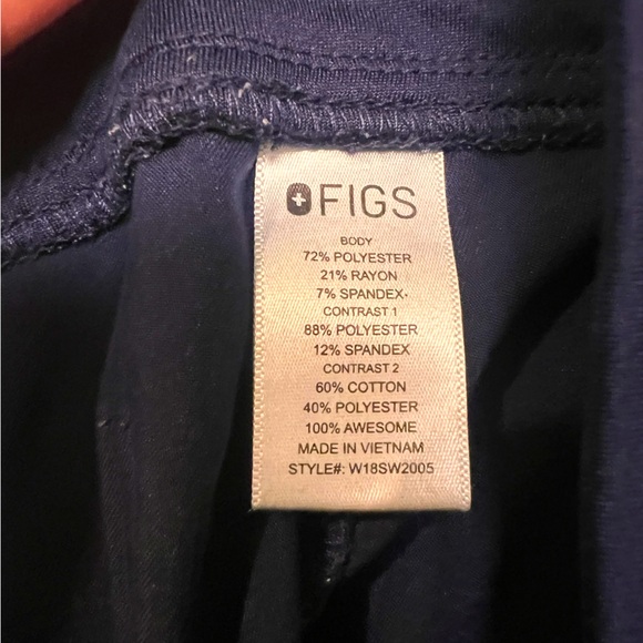 Figs Technical Collection Scrub Set - Picture 8 of 10